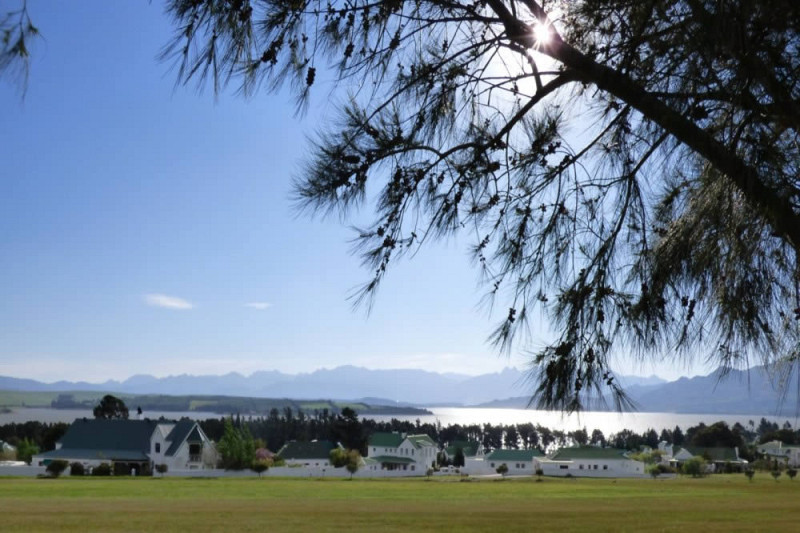 3 sister Holiday House